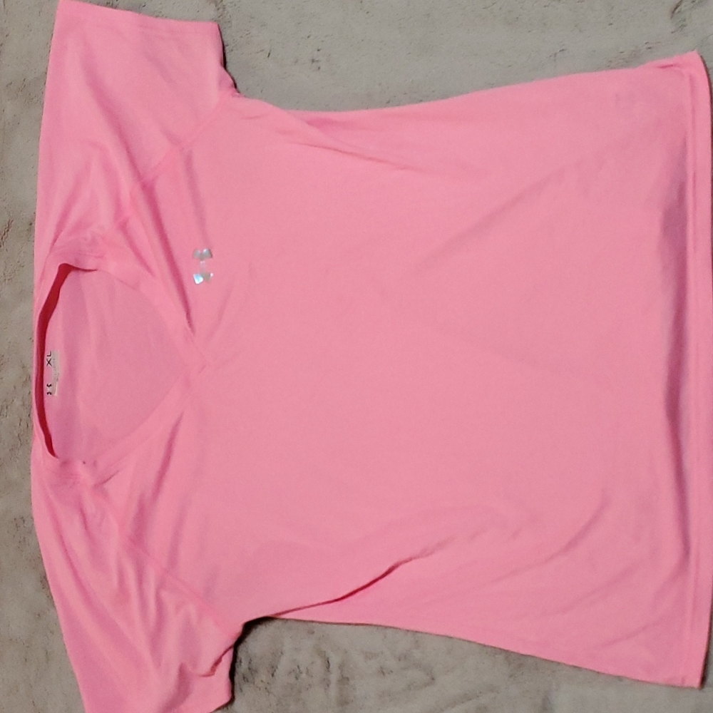 Under Armour short sleeve heatgear XL